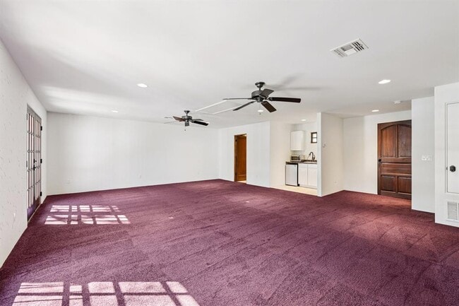 Building Photo - 2706 Pearce Rd