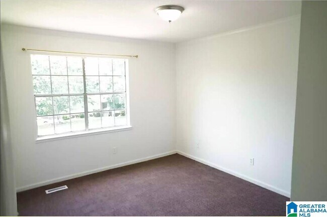 Building Photo - 5010 Darlene Dr