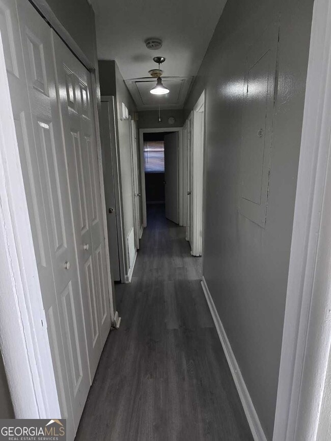 Building Photo - 468 Morrow Rd