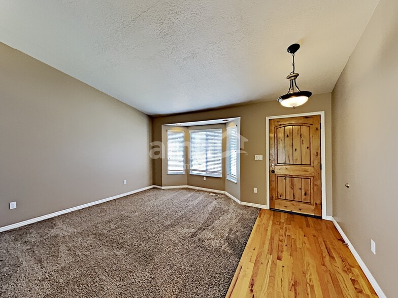 Building Photo - 2643 S 3900 W