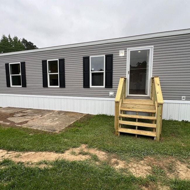 Primary Photo - 16800 Jessica Rd