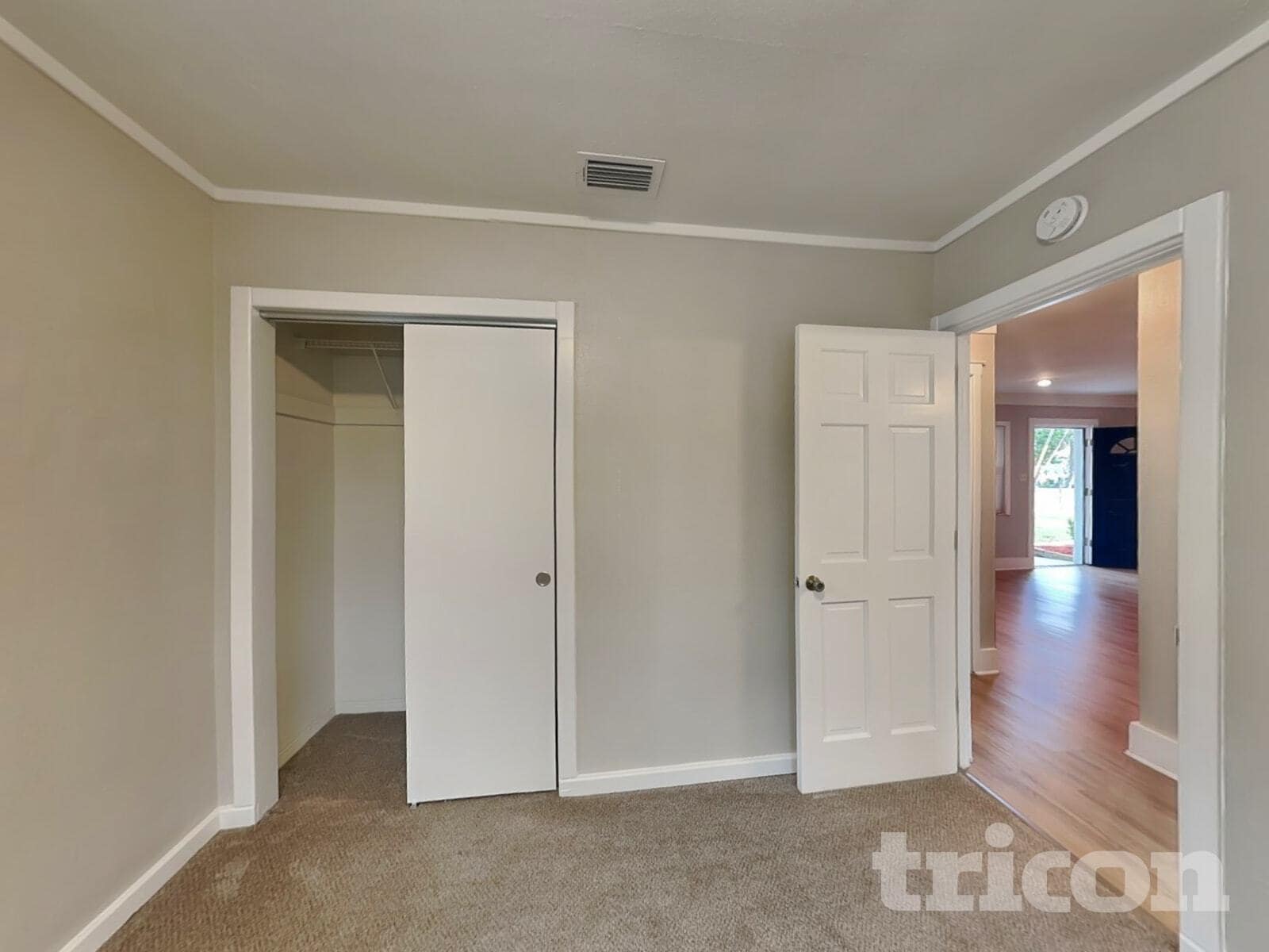 Building Photo - 615 5th Ave N