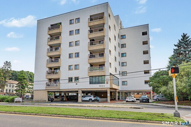 Building Photo - 1633 Washington Blvd