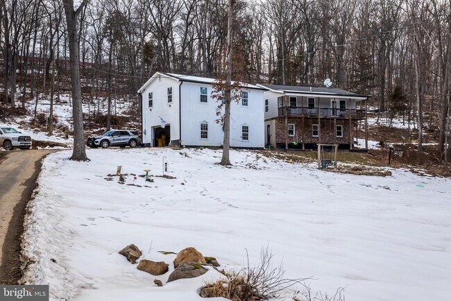 Building Photo - 1238 Logger Dr