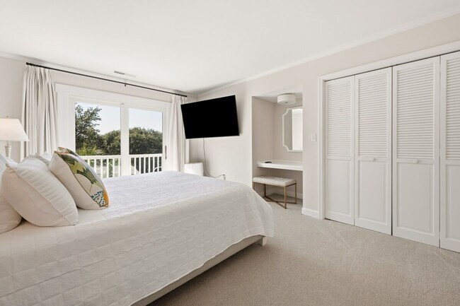 Building Photo - 162 Pioneer Loop