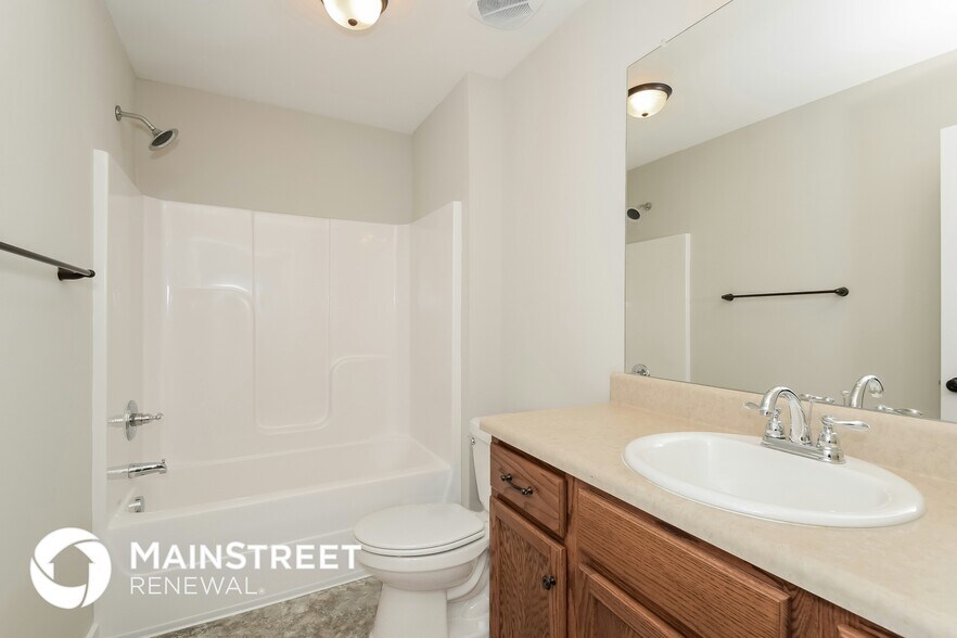 Building Photo - 158 King Richards Way