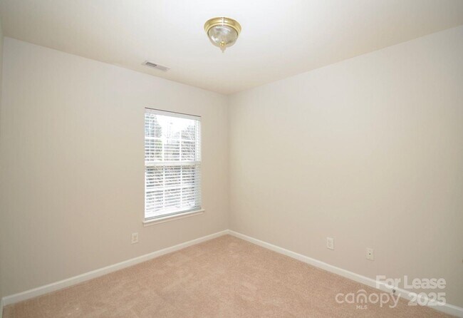 Building Photo - 3567 Creeping Flora Ln
