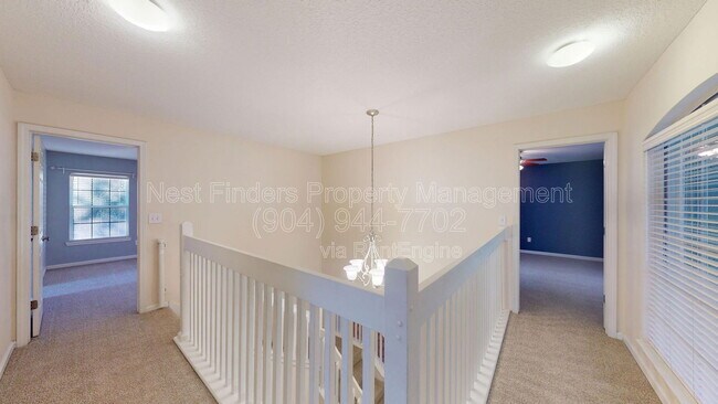 Building Photo - 281 Village Green Ave