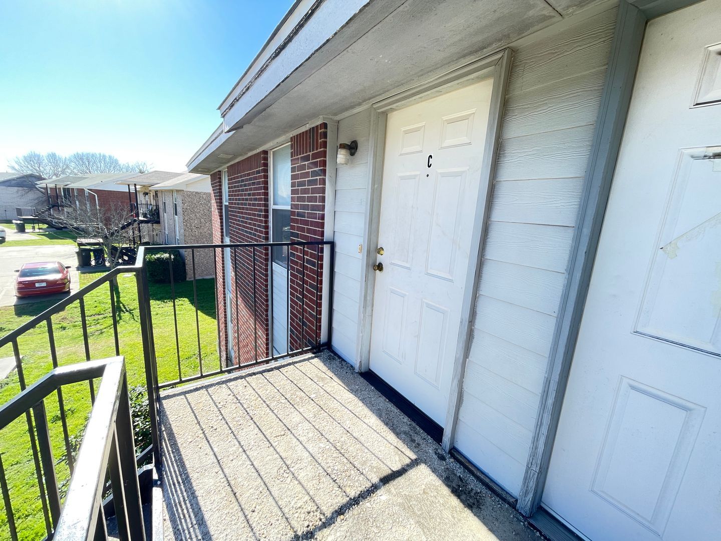 Building Photo - 1801 Cedarhill Dr