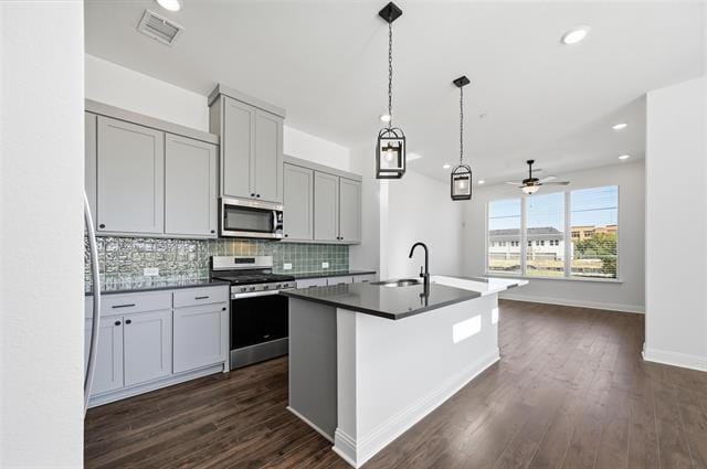 Building Photo - 2533 Brunswick Wy