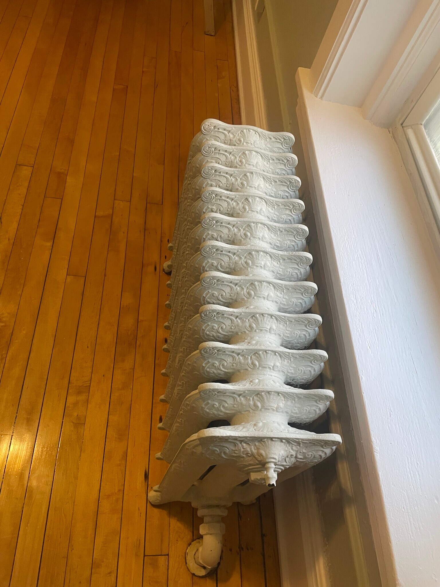 Building Photo - 317 N 4th Ave W