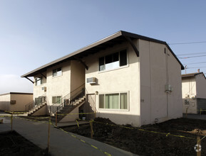 Building Photo - Azusa Hills