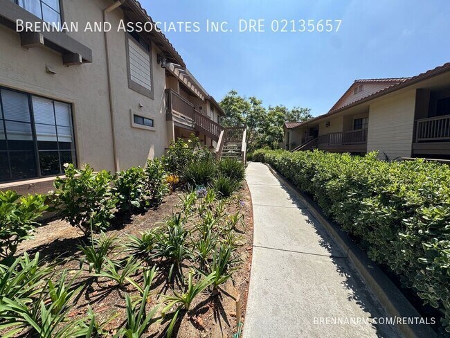 Building Photo - 12580 Carmel Creek Rd