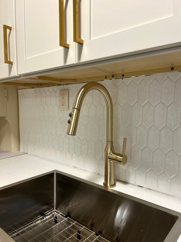 Building Photo - 2750 Broadway Ave