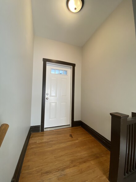 Building Photo - 3711 N Bernard St