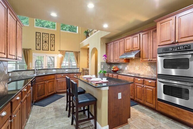 Building Photo - 1442 River Forest Dr
