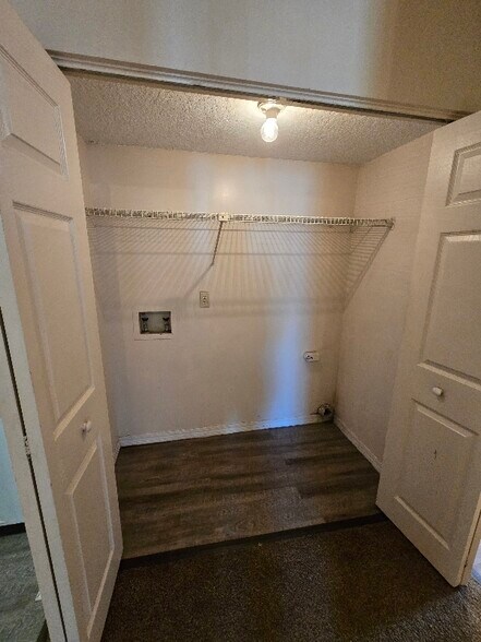 Building Photo - 458 Bentwood Ln