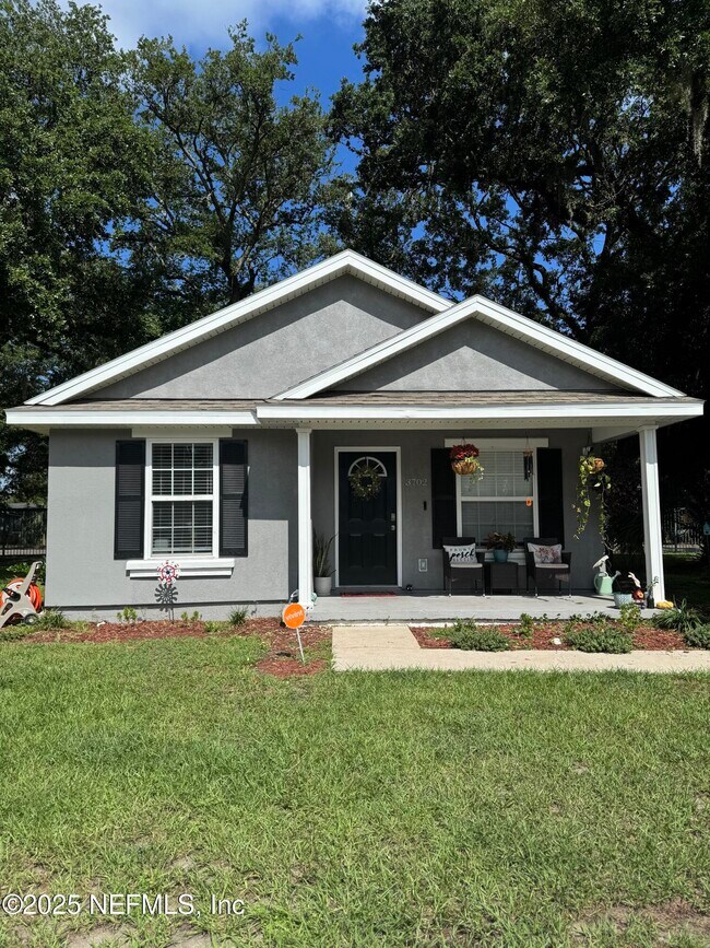 Primary Photo - 3702 Wood Creek Ln