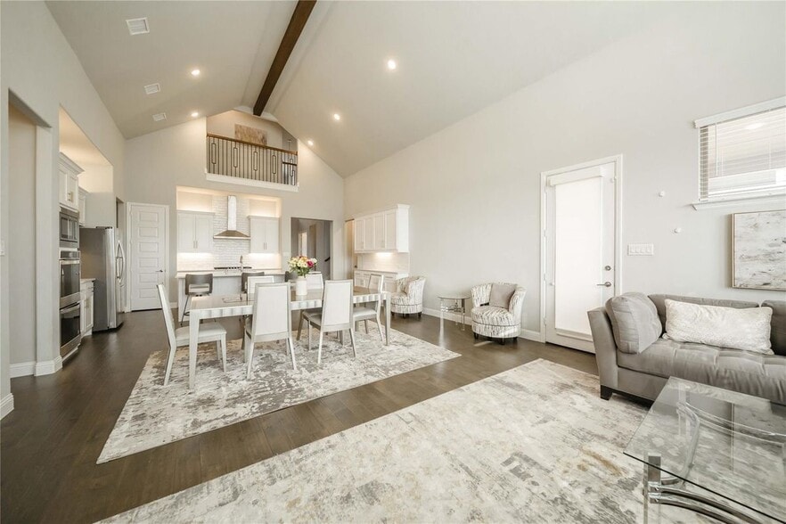 Building Photo - 15634 Tea Tree Rd