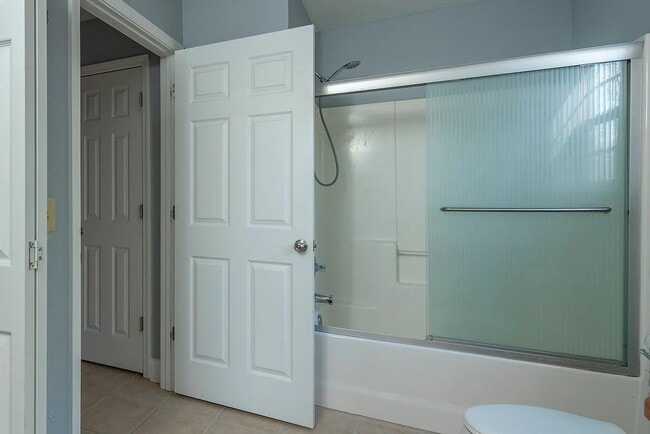 Building Photo - 781 Parker Farm Rd