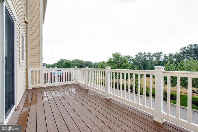Building Photo - 7048 Foxton Way