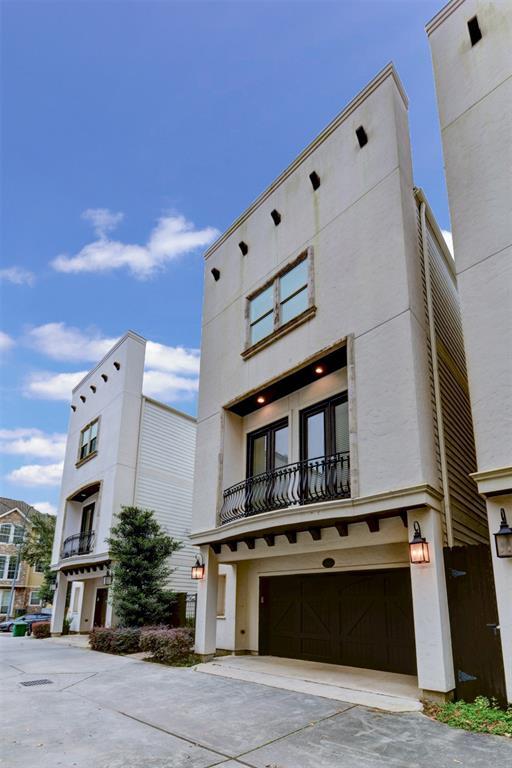 Building Photo - 1112 Peveto St