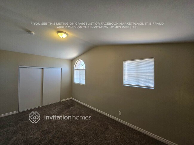 Building Photo - 2315 Ozark Way