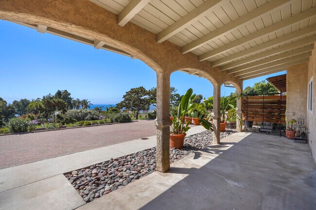 Building Photo - 31259 Bailard Rd