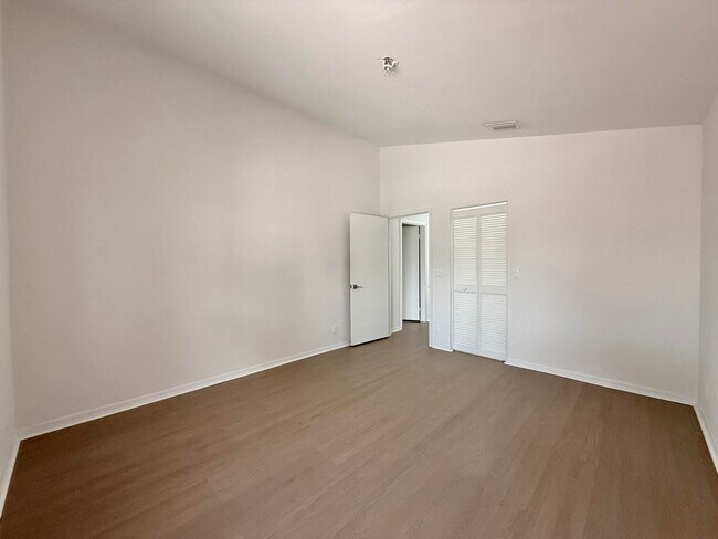 Building Photo - 21440 Millbrook Ct