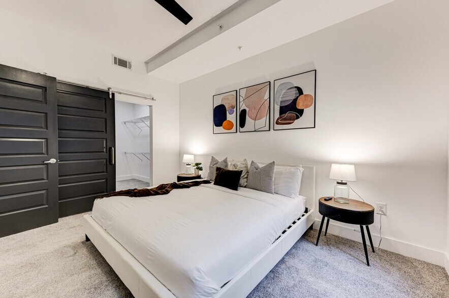 Building Photo - 1812 US-19