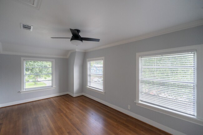 Building Photo - 8134 Niles St