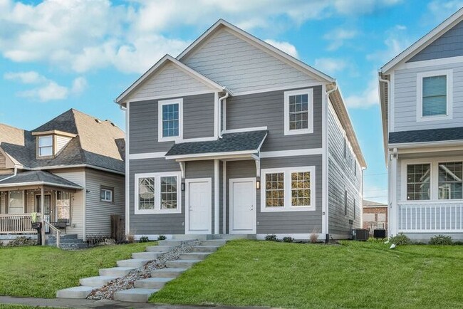 Primary Photo - Beautiful New Construction in Monon Yard!