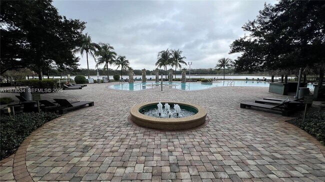 Building Photo - 2641 N Flamingo Rd