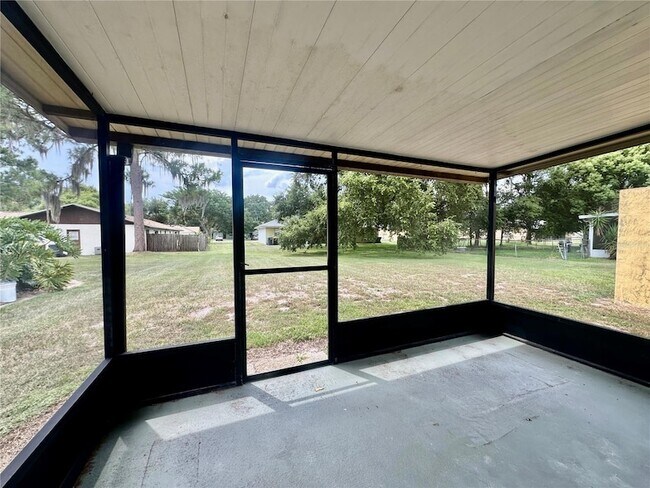 Building Photo - 5638 Struthers Ct