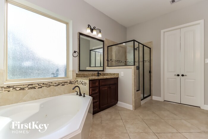 Building Photo - 24107 Newberry Bend Dr