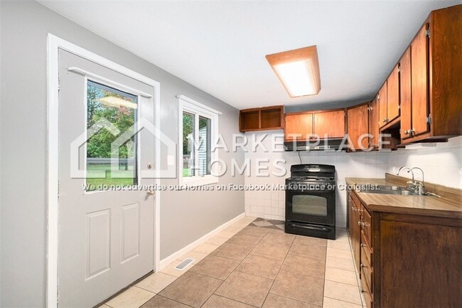 Building Photo - 1014 Thistleridge Dr