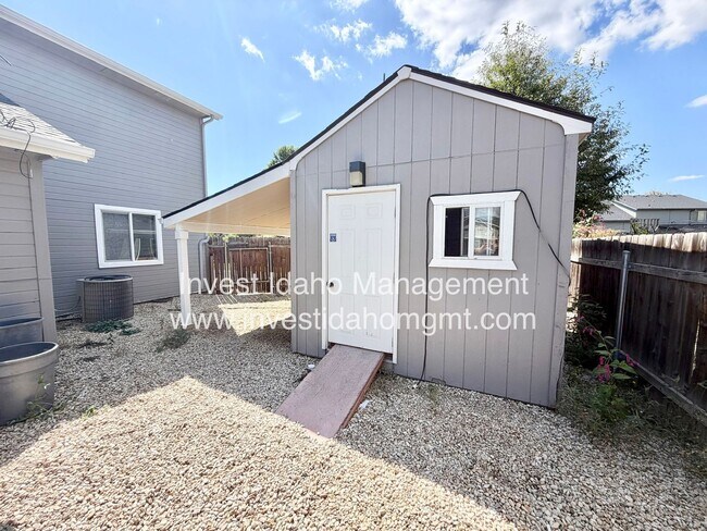 Building Photo - 17383 N Chouteau Ave