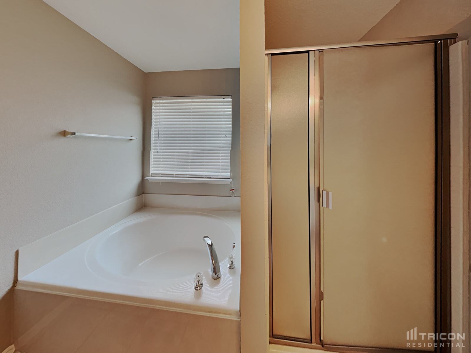 Building Photo - 3018 High Gate Dr