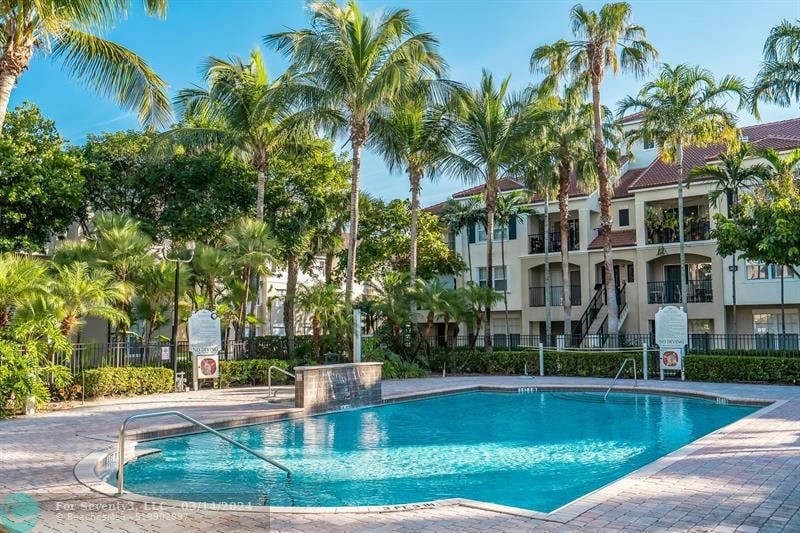 Building Photo - 5840 W Sample Rd