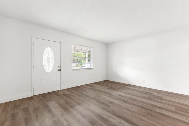 Building Photo - 1134 NW 18th Ave