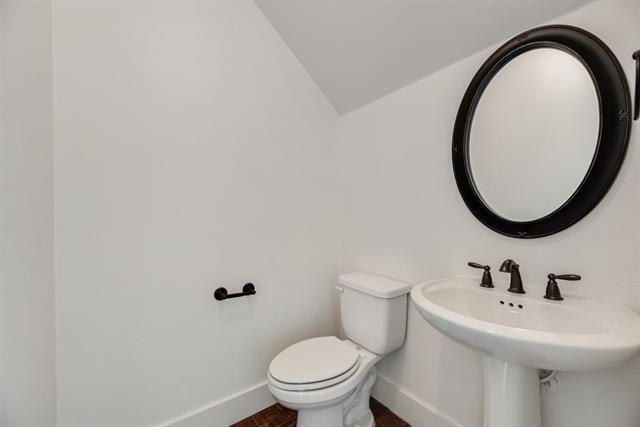 Building Photo - 3009 Solana Cir