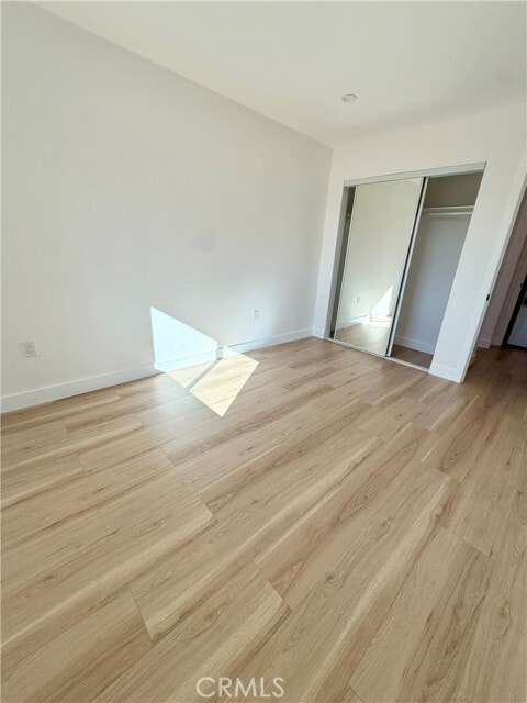Building Photo - 20407 Strathern St