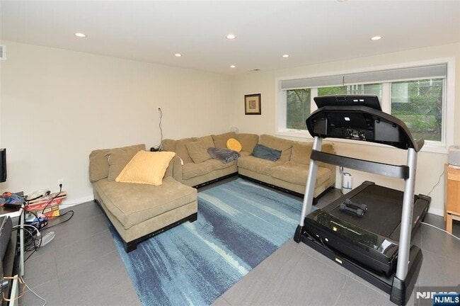Building Photo - 38-55 van Riper Place Unit 1X