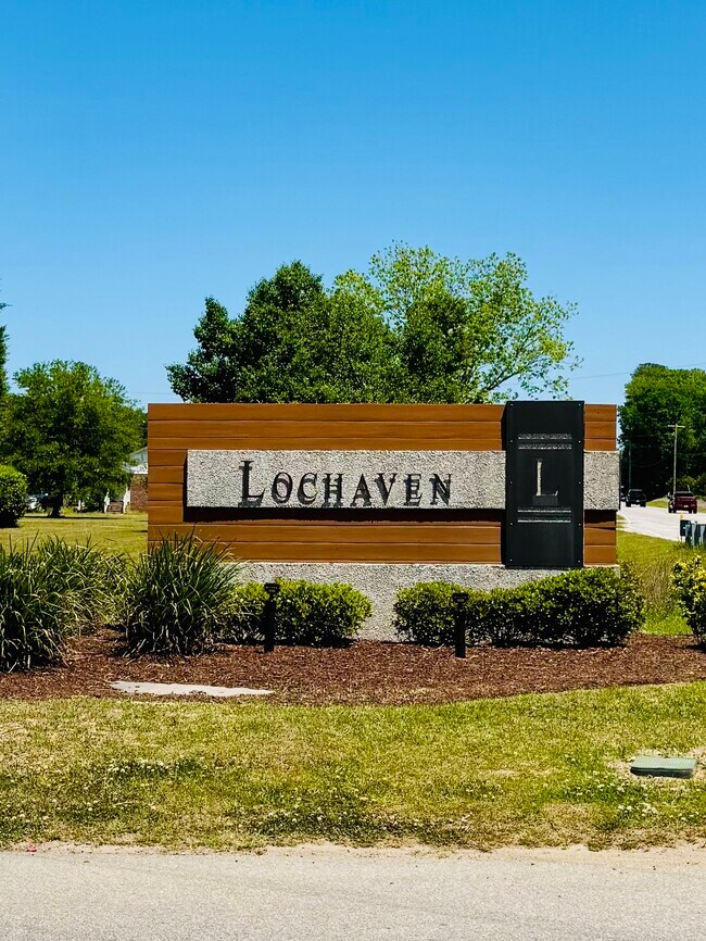 Building Photo - 1805 Castlebay Dr