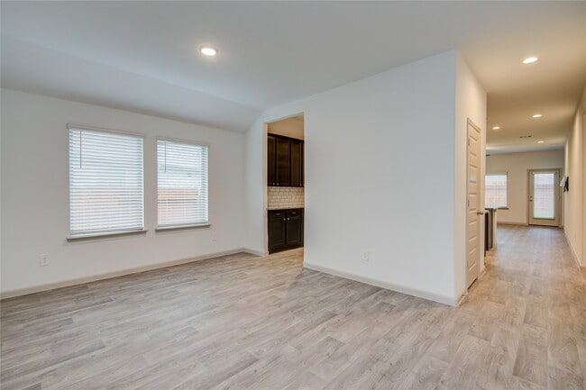 Building Photo - 3507 Telford Ln