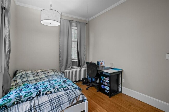 Building Photo - 30 Gould St