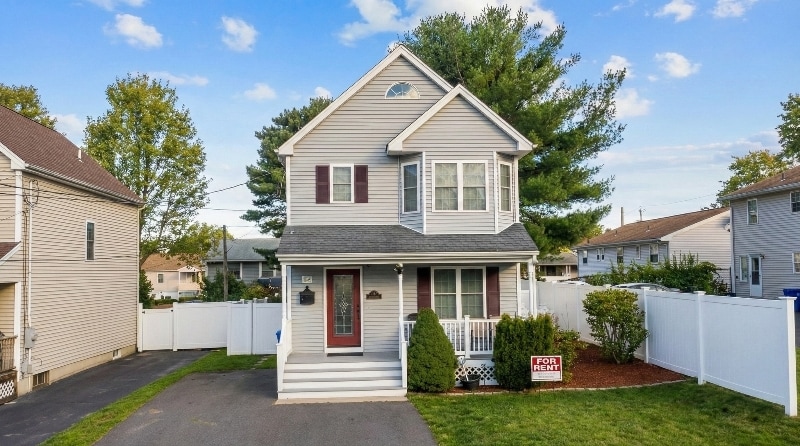 Primary Photo - 27 Bishop St