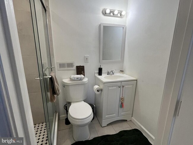 Building Photo - 1929 Titan St