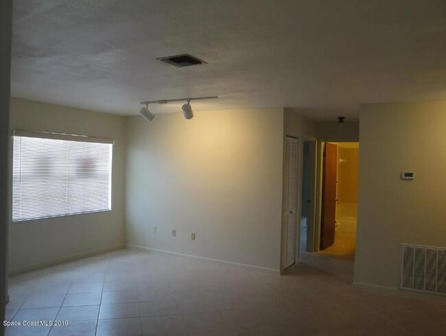 Building Photo - 431 Washington Ave