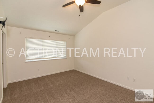 Building Photo - 13533 Venicia Way